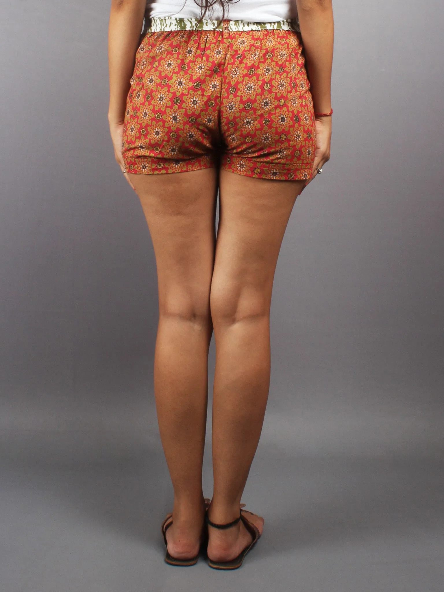 Red Hand Block Printed Shorts With Belt -S5296026