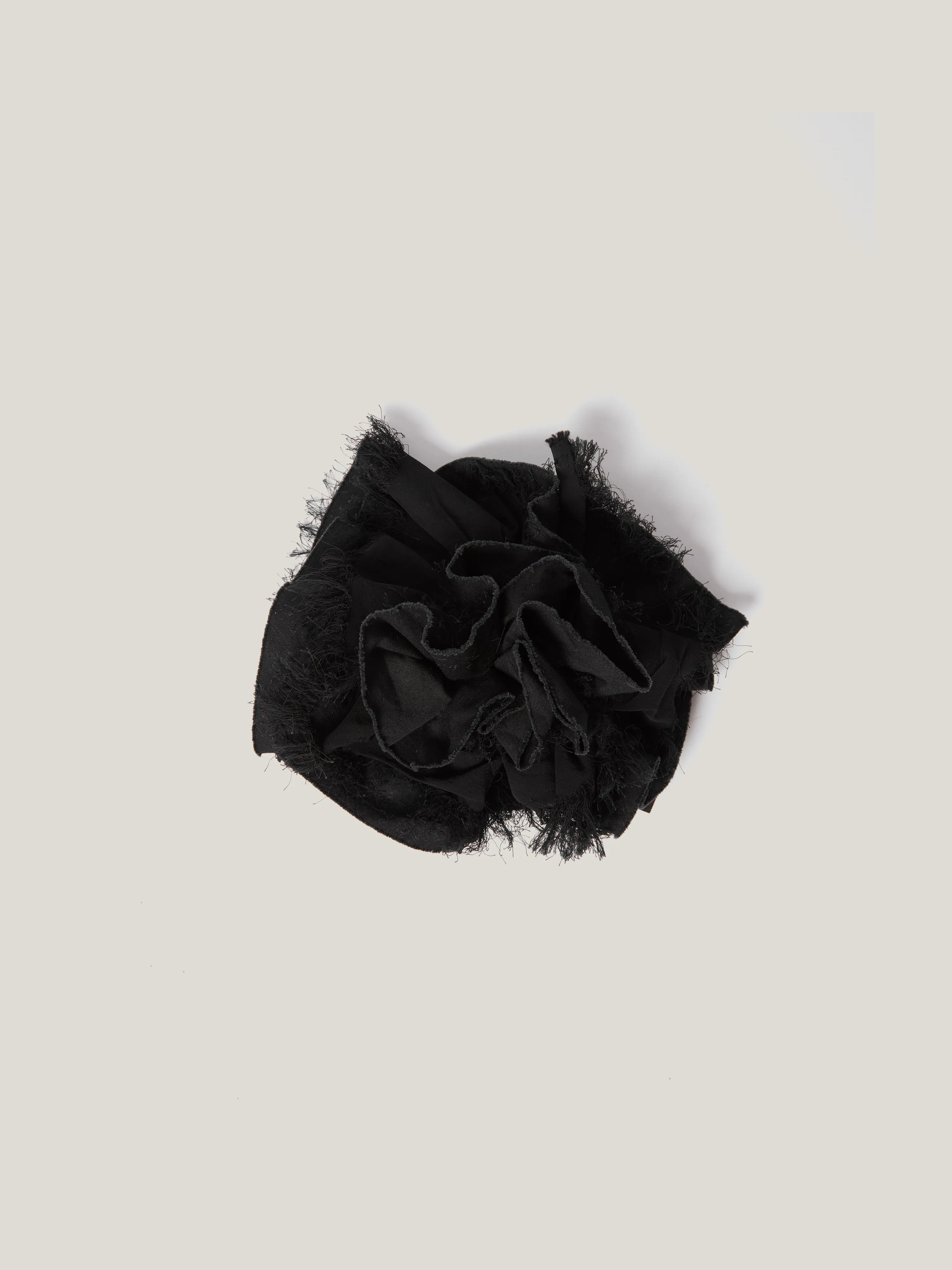 Ruffle Corsage Brooch | Black