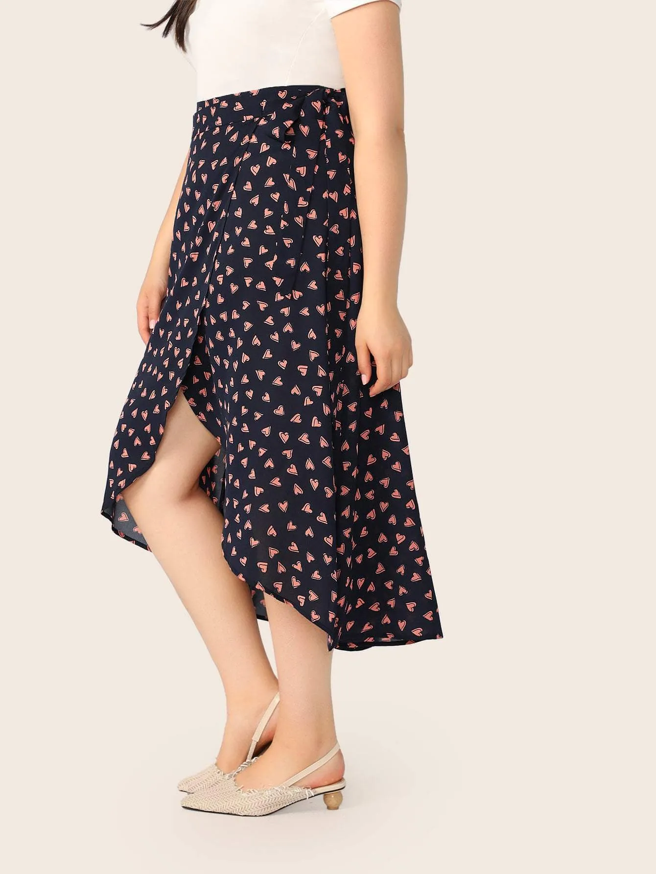 SHEIN Plus Heart Print Asymmetrical Hem Wrap Skirt