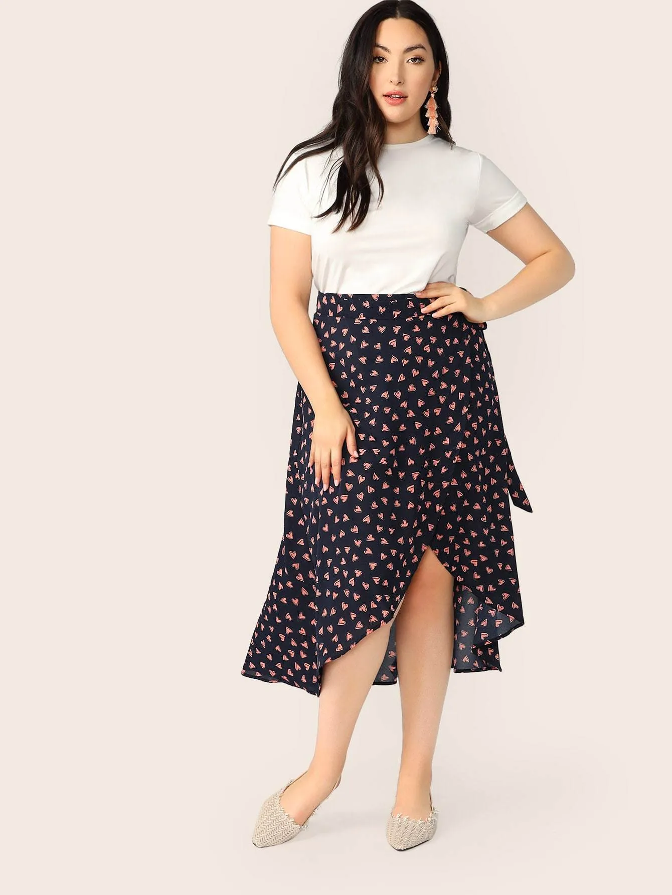 SHEIN Plus Heart Print Asymmetrical Hem Wrap Skirt